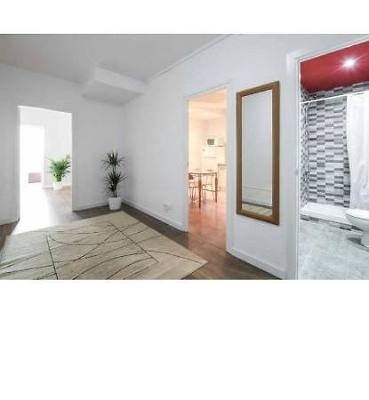 Sagrada Familia Sunny Room برشلونة المظهر الخارجي الصورة